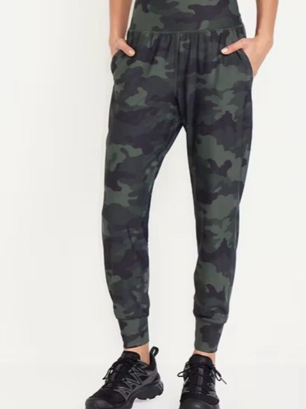 Woman’s  Dark Green Camo Jogger Pants
